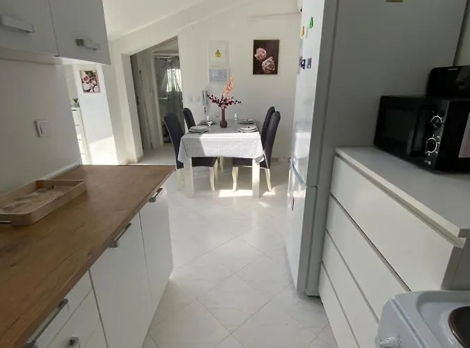 Paulo * Πόρετς